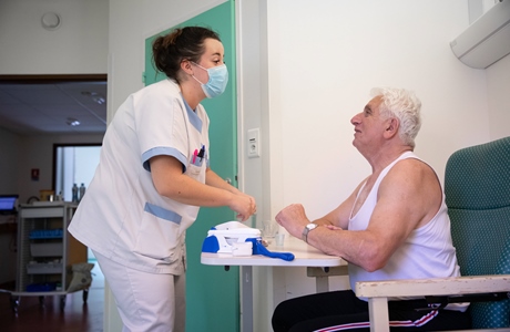 COVID-19: régulation des visites aux patients